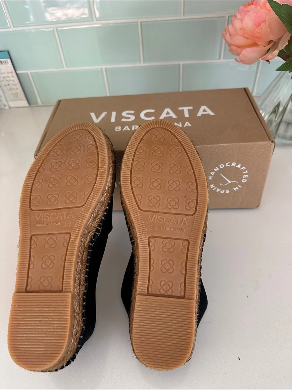 Women’s Black Canvas Espadrilles Viscata made in Spain Brand New in Box